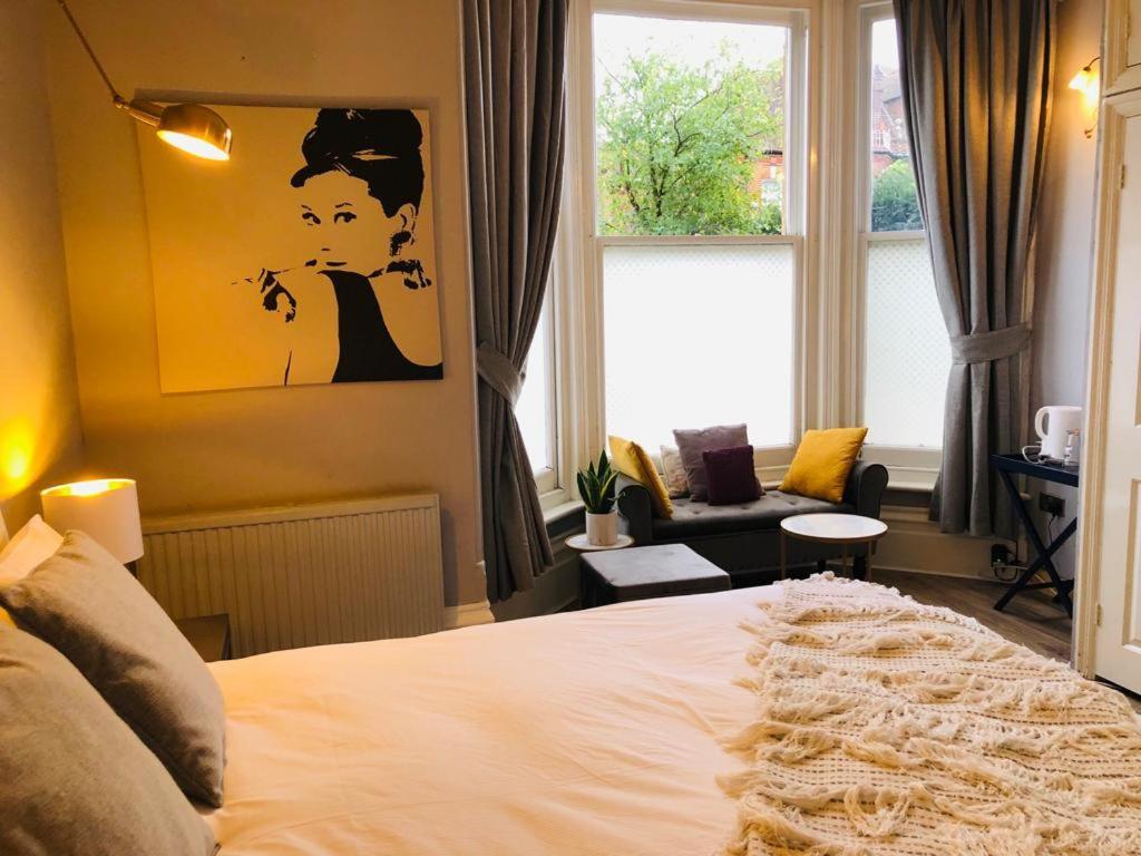 Canterbury Accommodations With Free Car Park Onsite And High Speed Wifi Exterior foto
