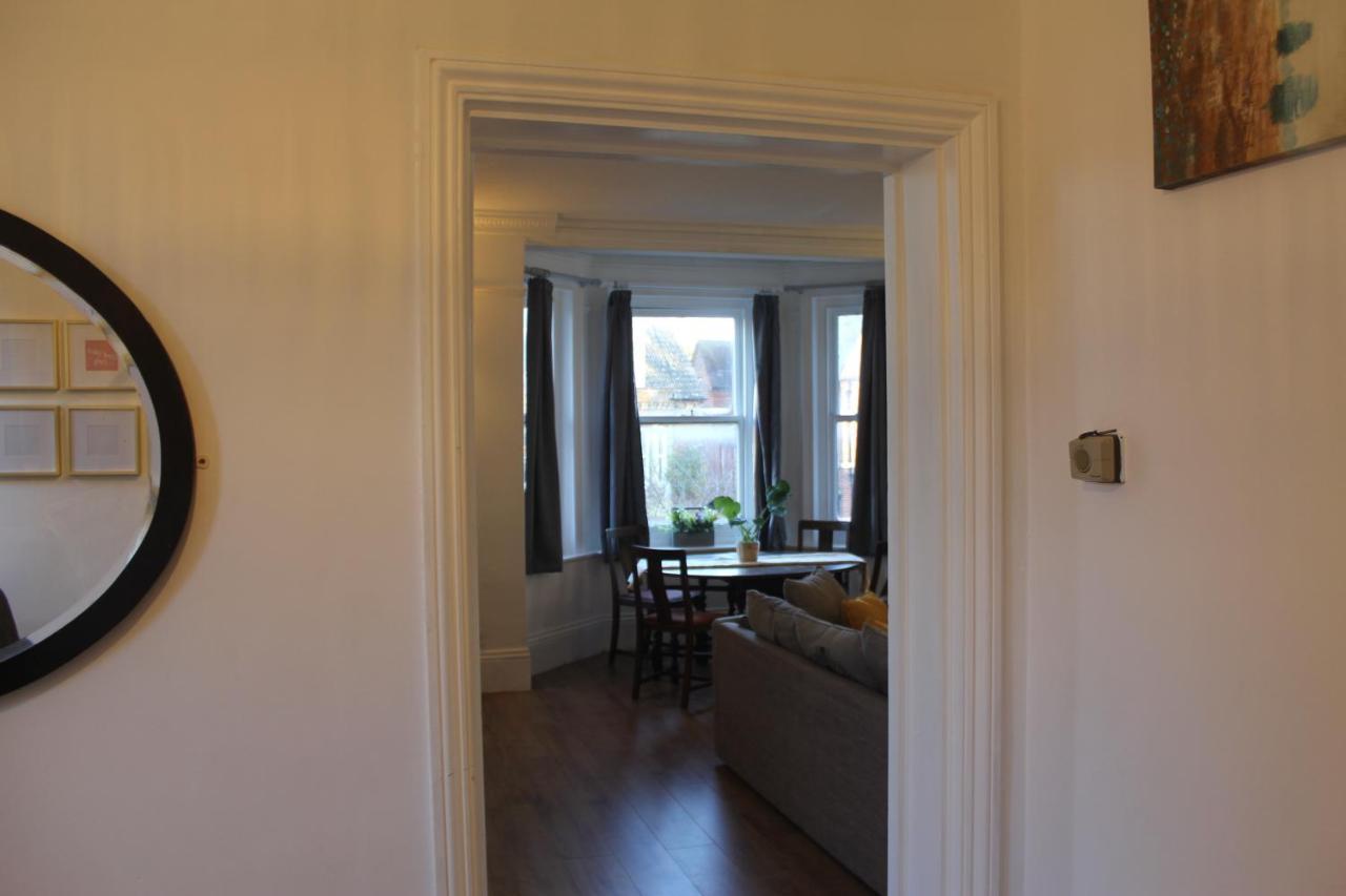 Canterbury Accommodations With Free Car Park Onsite And High Speed Wifi Exterior foto